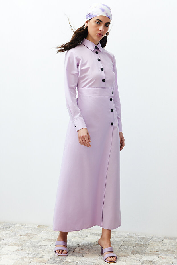 Liliowa koszula z kołnierzykiem i guzikami. Zwykła tkana sukienka TCTSS24EB00116 - 2