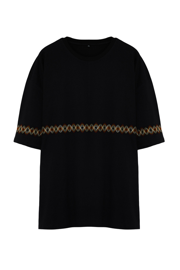 Büyük Beden Siyah Oversize/Geniş Kesim %100 Pamuklu Etnik Nakışlı Rahat T-Shirt TMNSS24BF00008 - 8