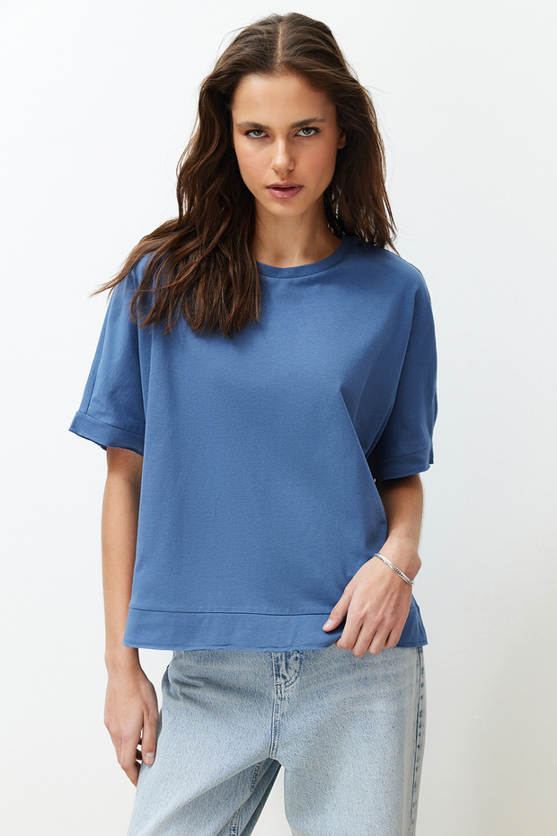 Indigo %100 Kalın Pamuklu Kesik ve Yırtmaç Detaylı Oversize/Rahat Kesim Örme T-Shirt TWOSS24TS00027 - 2