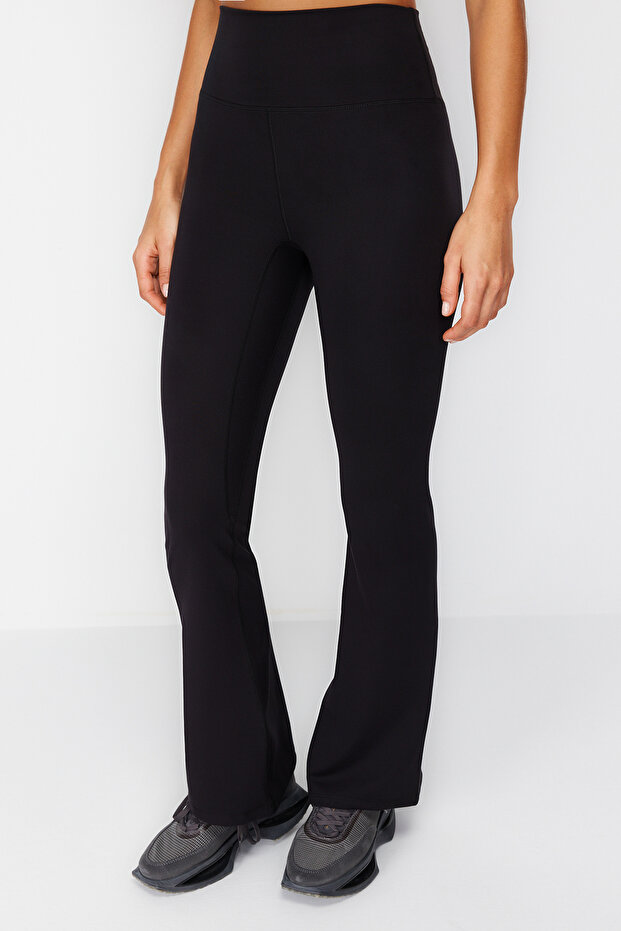 Siyah Fırçalı Soft Kumaş İspanyol Paça Yoga Örme Spor Tayt THMSS24TY00019 - 1