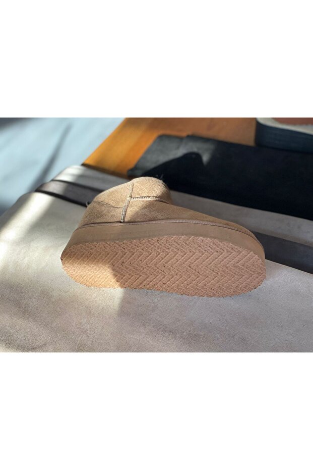 Kürklü kadın yarım bot - 4