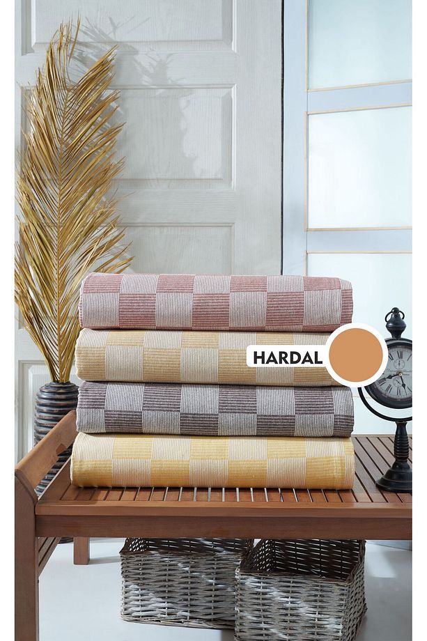 Çok Amaçlı Tek Kişilik Pike, Koltuk Örtüsü 170 X 230 Cm - Dama Desenli Hardal - 1