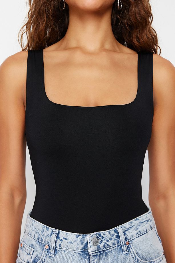 Siyah Fitted/Vücuda Oturan Sırtı Detaylı Kare Yaka Çıtçıtlı Esnek Örme Body TWOSS24BD00026 - 5