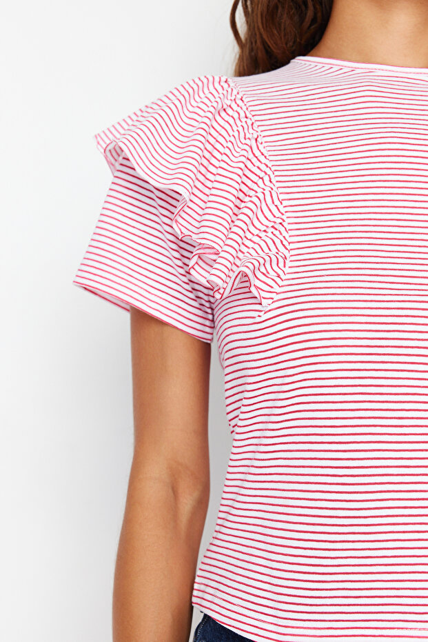 Fuşya Ekru Çizgili Kalın Pamuklu Fırfır Detaylı Regular/Normal Kalıp Örme T-Shirt TWOSS24TS00061 - 5