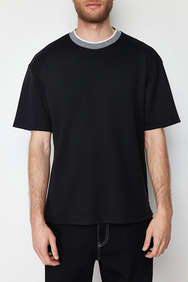 Premium Siyah Oversize/Geniş Kesim Triko Bantlı Dokulu Pike T-Shirt TMNSS23TS00079 - 5