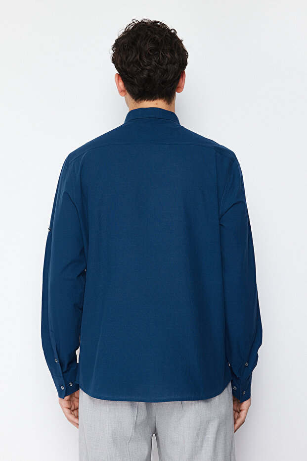 Indigo Düğmeli Yaka Apoletli Slim Fit Uzun Kollu %100 Pamuklu Keten Görünümlü Gömlek TMNSS20GO0189 - 6