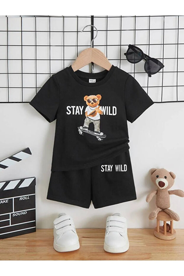 طقم شورت بناتي / ولادي مطبوع من Stay Wild