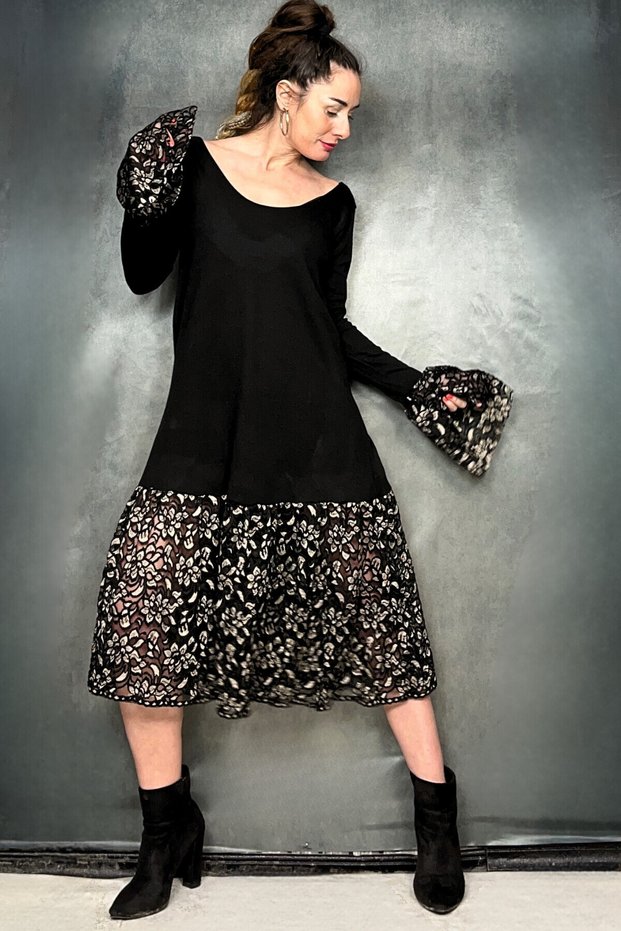 LACE SLEEVE AND SKIRT DETAILED KNITWEAR DRESS