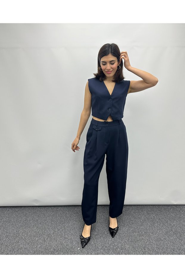 Double Button Vest