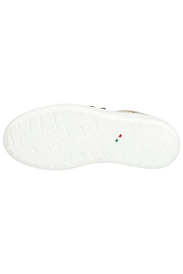 Παπουτσιών - 7