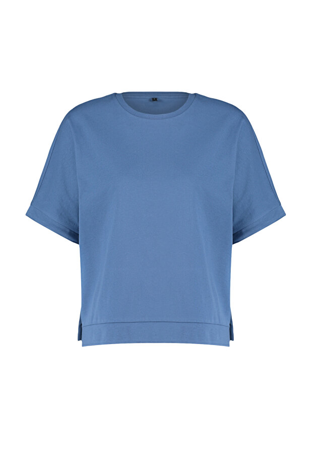 Indigo %100 Kalın Pamuklu Kesik ve Yırtmaç Detaylı Oversize/Rahat Kesim Örme T-Shirt TWOSS24TS00027 - 7