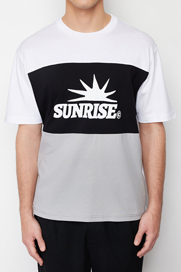 Siyah Oversize/Geniş Kesim Yazı Baskılı Renk Bloklu %100 Pamuklu Kısa Kol T-Shirt TMNSS24TS00129 - 3