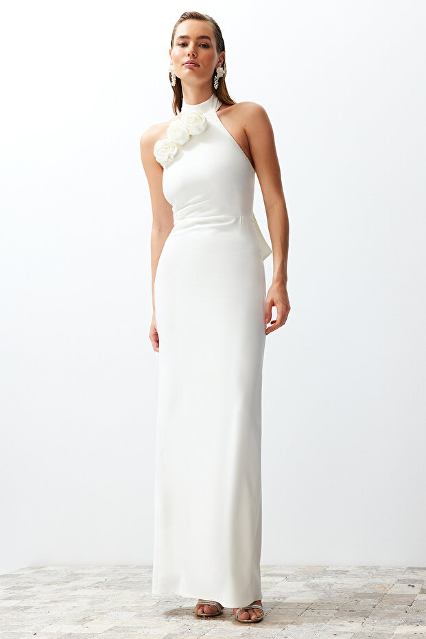 Bridal Beyaz Gül Detaylı Dokuma Şık Abiye Gece Mezuniyet Elbisesi TPRSS24AE00011 - 3