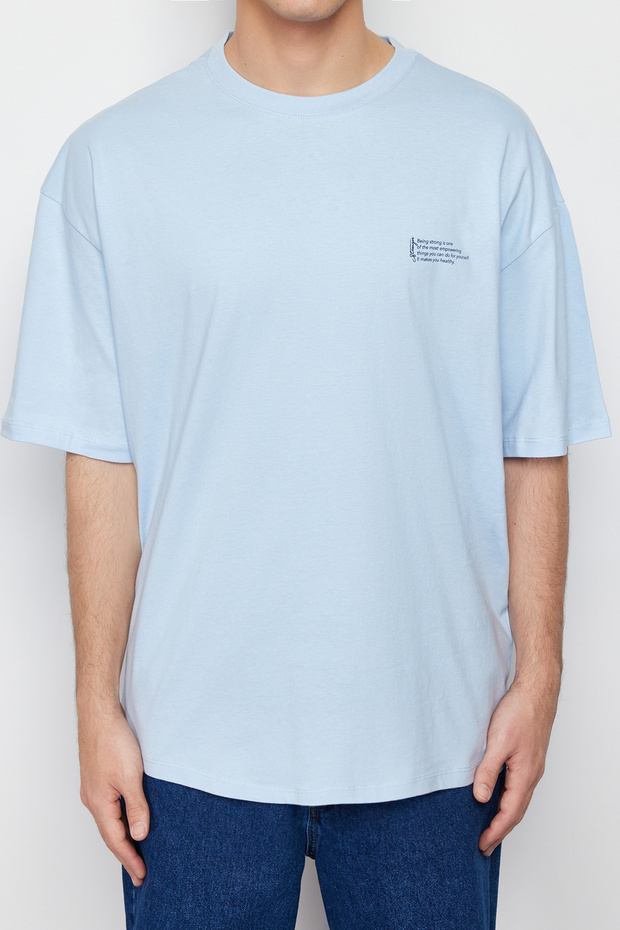 Açık Mavi Oversize %100 Pamuklu Bisiklet Yaka Minimal Yazı Baskılı T-Shirt TMNSS23TS00084 - 5