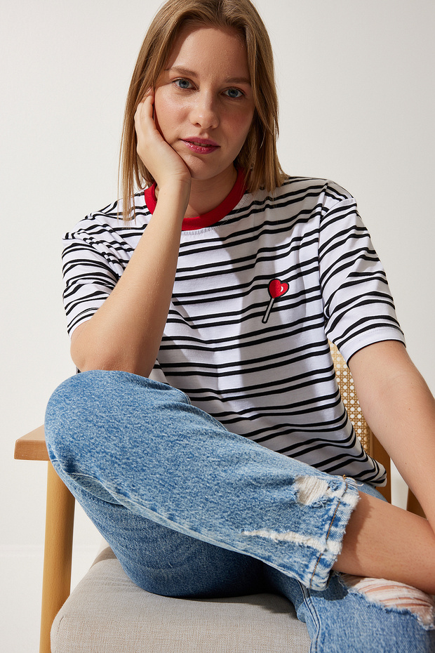 Women's White Crew Neck Striped Knitted T-Shirt CR00428