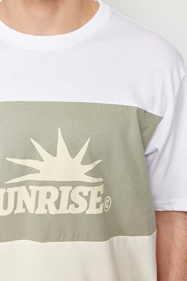 Mint Oversize/Geniş Kesim Yazı Baskılı Renk Bloklu %100 Pamuklu Kısa Kol T-Shirt TMNSS24TS00129 - 5