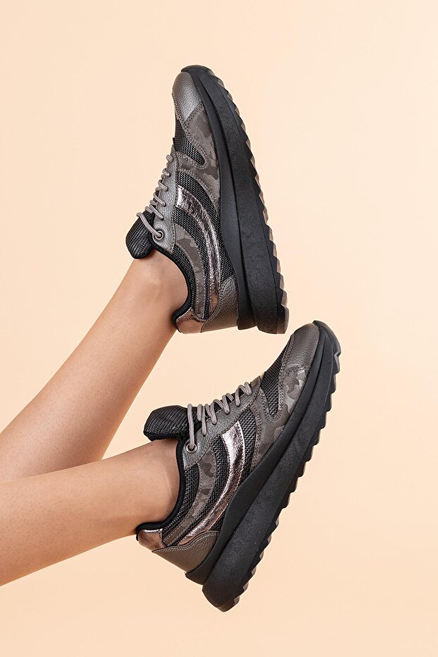 Vishal Kadın Kurşun Spor Ayakkabı Günlük Stilde Konfor Sunan Yüksek Tabanlı Tekstil Sneaker Modeli - 4