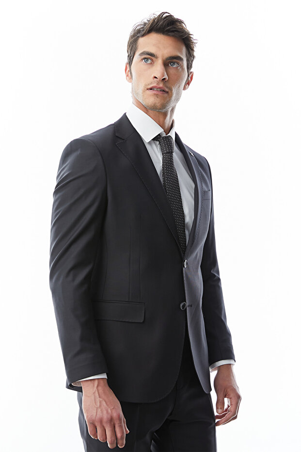 MEN'S SUIT - 8