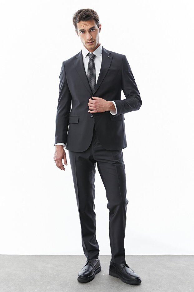 MEN'S SUIT - 5