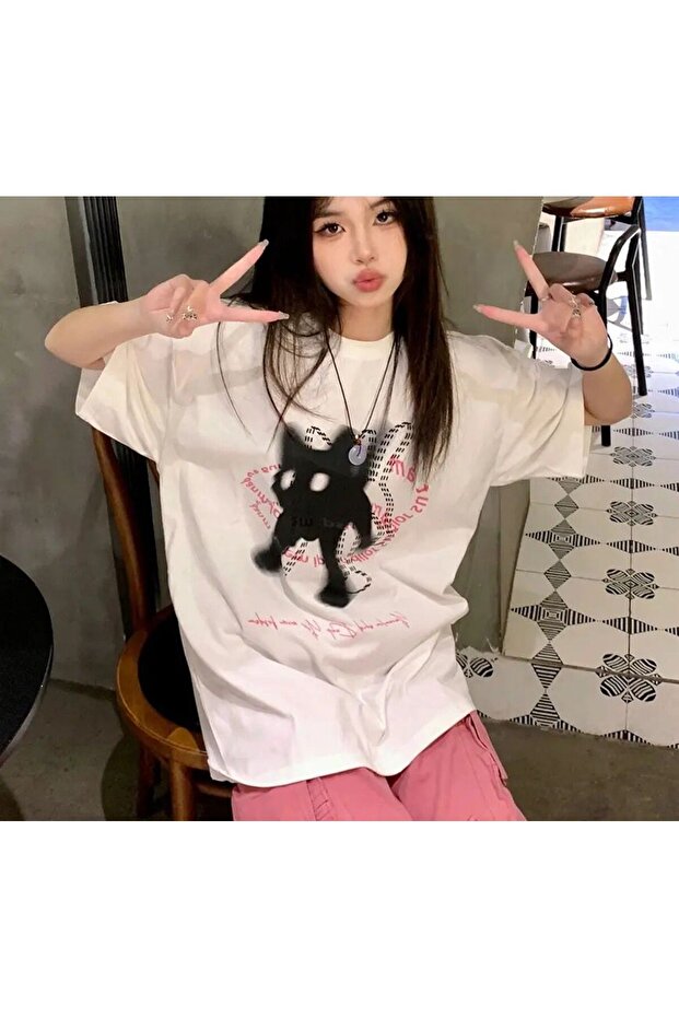 Black Cat Detail Unisex Oversize Pattern T-Shirt