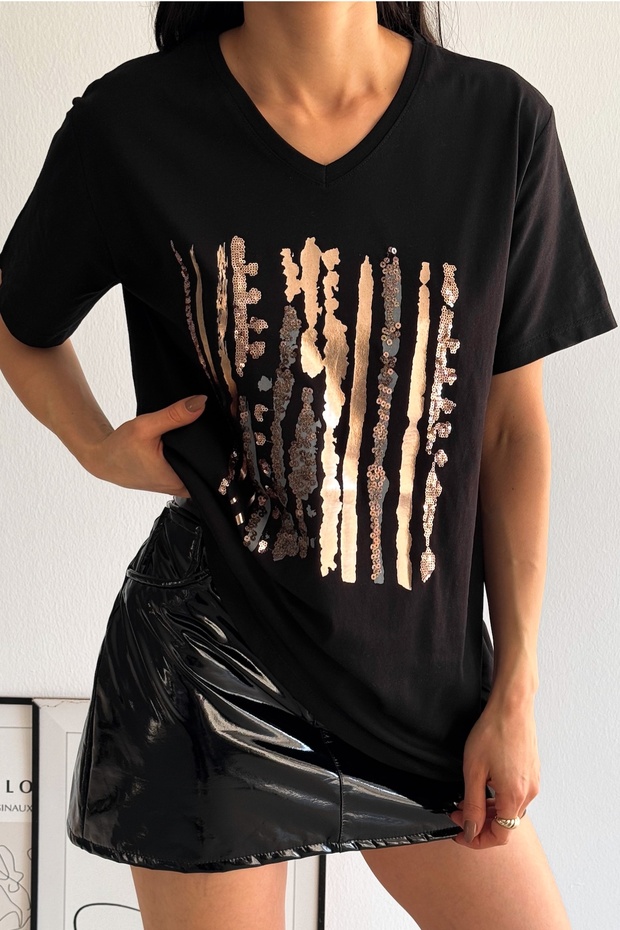 Women's Black V-Neck Large Size Foil Printed Sequin Sequin Embroidered 100% Cotton Large Size T-Shirt