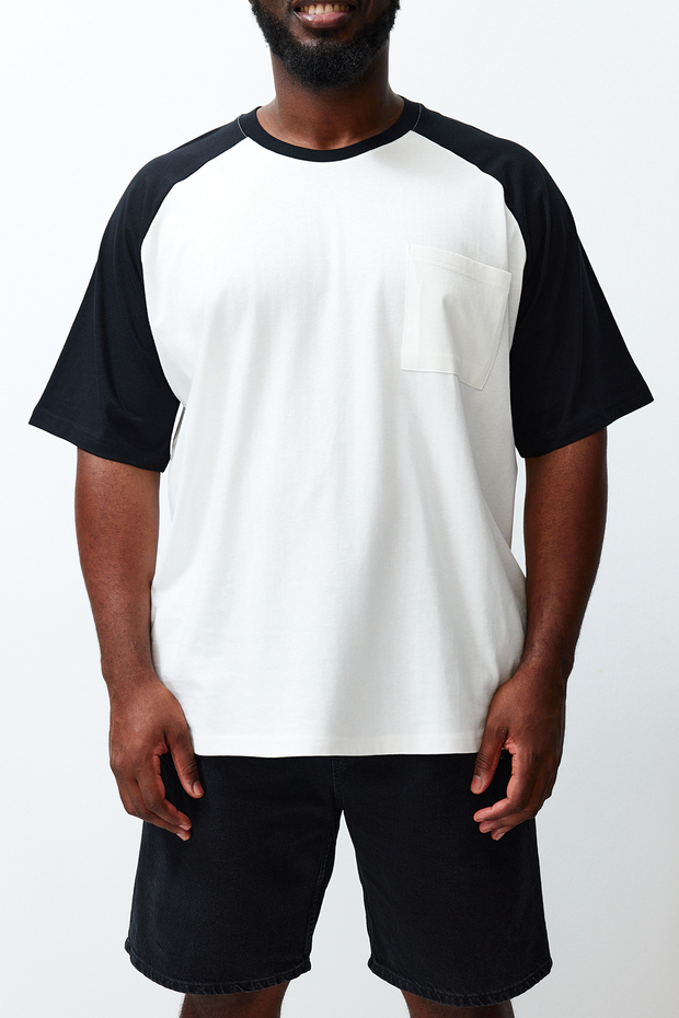 Büyük Beden Ekru Oversize Cepli Renk Bloklu %100 Pamuklu T-Shirt TMNSS24BF00044 - 5