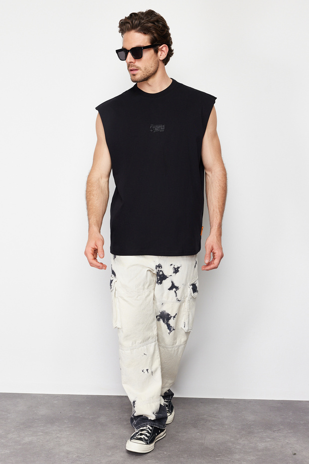 Siyah Oversize/Geniş Kesim Kabarık Yazı Baskılı Etiketli T-Shirt/Atlet TMNSS24AL00005 - 1