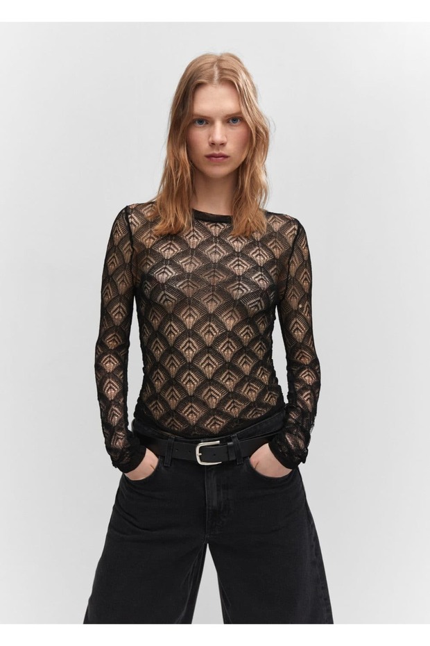 Geometrik delikli tişört - 1