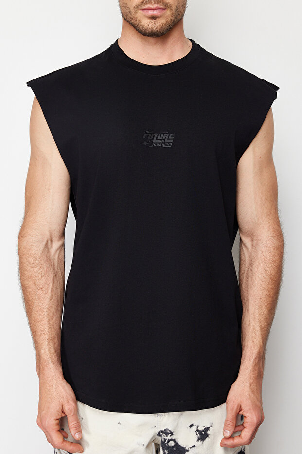 Siyah Oversize/Geniş Kesim Kabarık Yazı Baskılı Etiketli T-Shirt/Atlet TMNSS24AL00005 - 4