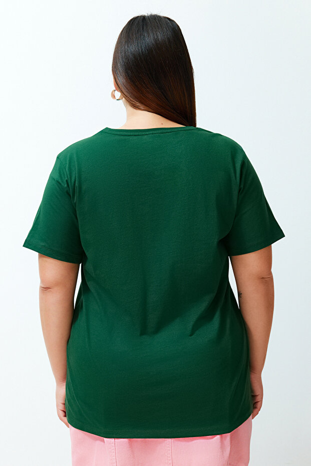 Koyu Yeşil Slogan Baskılı Relaxed %100 Pamuk Örme Büyük Beden T-shirt TBBSS24BF00036 - 8