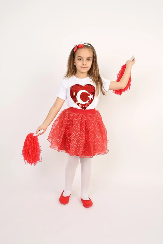 Girl's Heart Moon and Star White T-Shirt Floral Pattern Skirt Set April 23 October 29 Show Outfit
