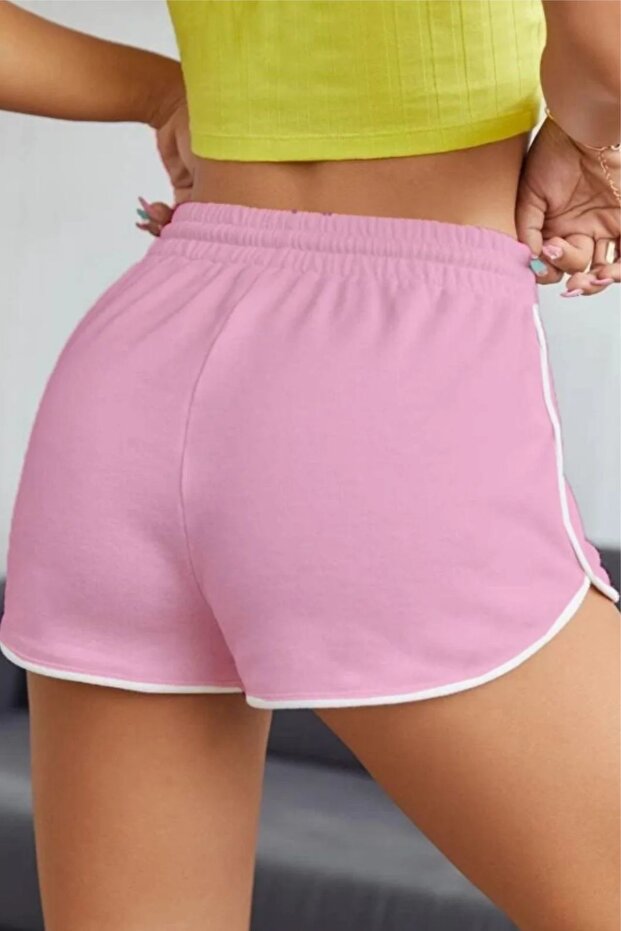 Biyeli Yırtmaçlı Detayli Mini Şort - 4