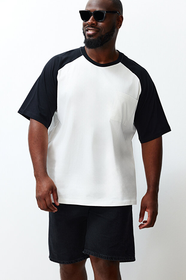 Büyük Beden Ekru Oversize Cepli Renk Bloklu %100 Pamuklu T-Shirt TMNSS24BF00044 - 2