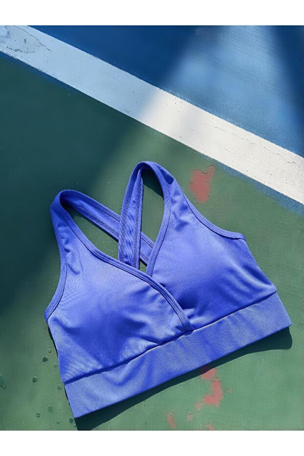 Cross-Strapped Bra Sports Bustier 01