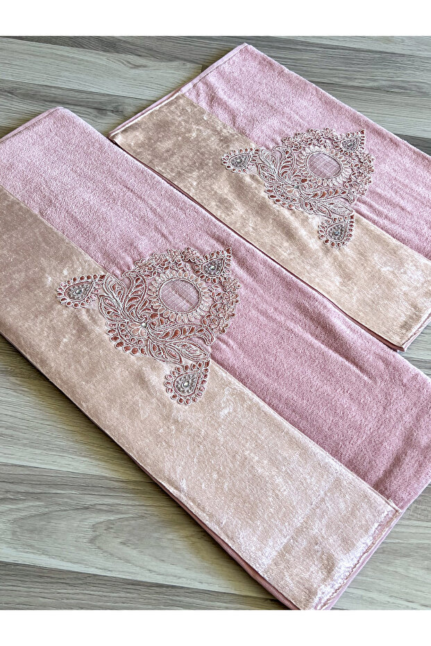 2dílná sada osušek v krabici s krajkovým věnem Sada osušek 1 díl 70x140, 1 díl 50x90 - 3