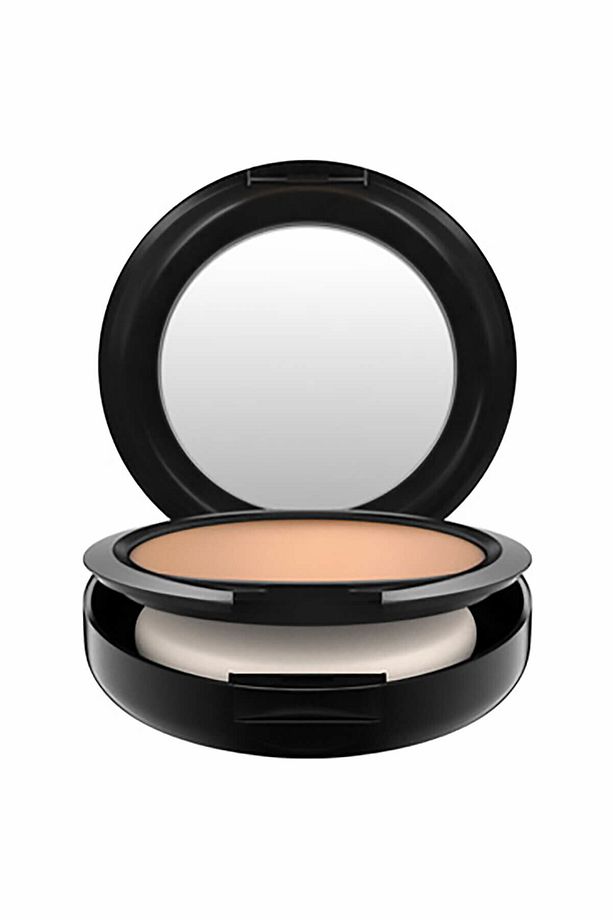 Studio Fix Powder Plus Orta-yüksek Kapatıcılık Mat Bitişli Pudra Fondöten Nw33 - 15g - 2