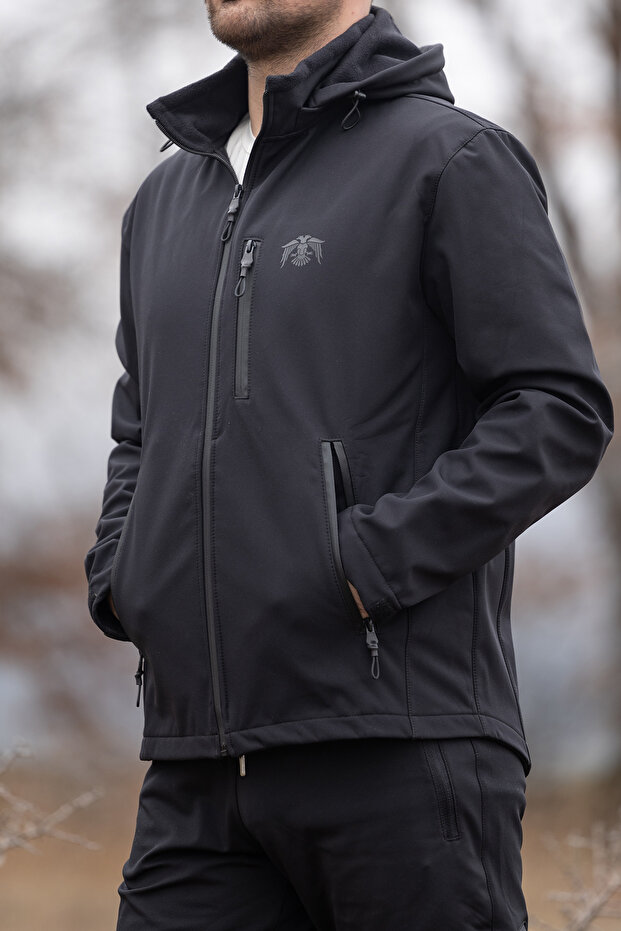 Siyah Kapüşonlu Softshell Mont - 1