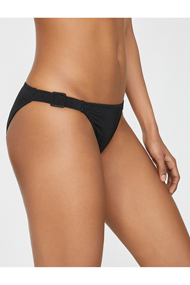 Bikinihose mit Schnallendetails - 3