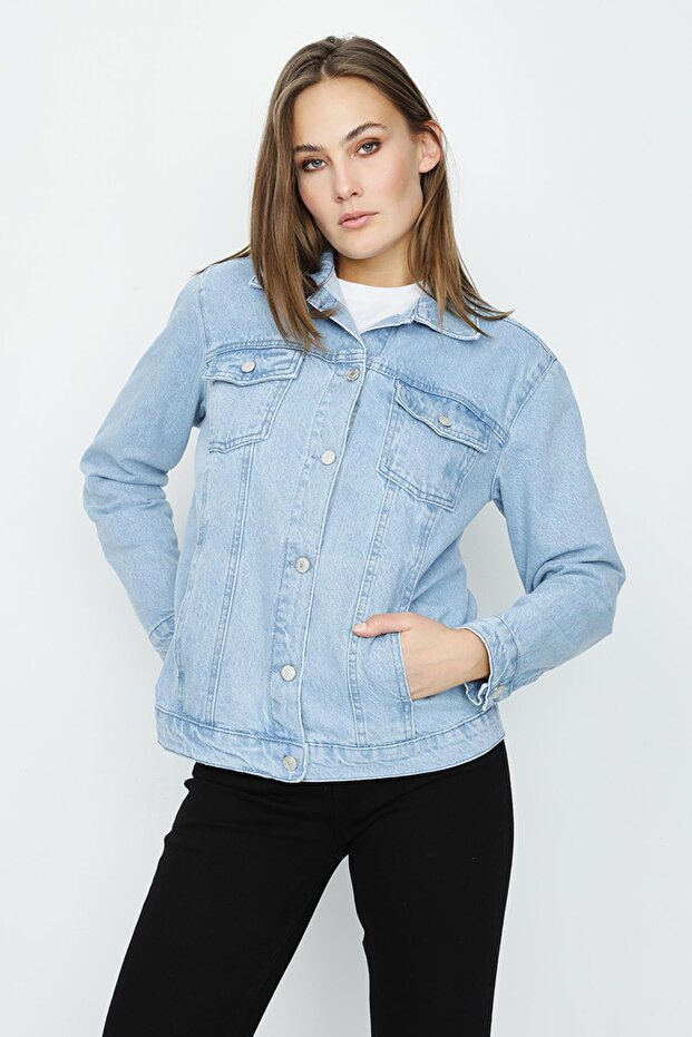 Jachetă de blugi oversize pentru femei - 3