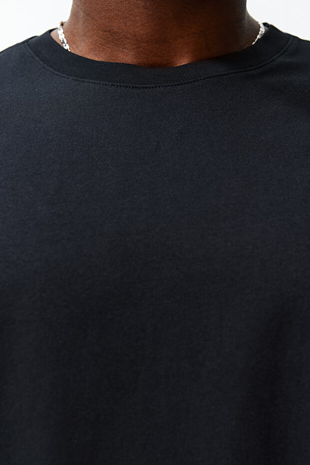 Büyük Beden Siyah Oversize/Geniş Kesim Rahat Basic %100 Pamuklu T-Shirt TMNSS23TS00139 - 6