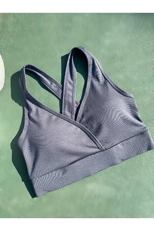 Cross-Strapped Bra Sports Bustier 01