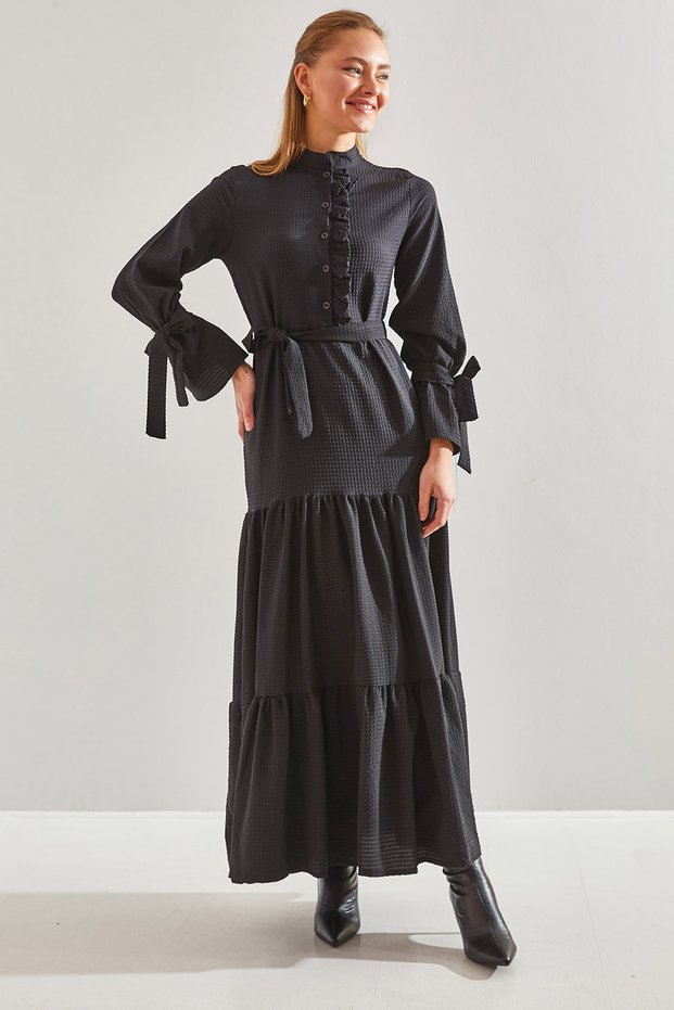 Women's Black Modest Gofre Fabric Dress with Buttoned Sleeves and Tieable Waist, Islamic Clothing 60151018