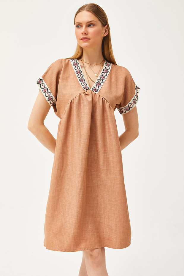Women's Camel Collar Lace Linen Content Dress ELB-19002077