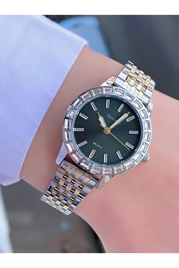 Women's Metal Band Wristwatch
