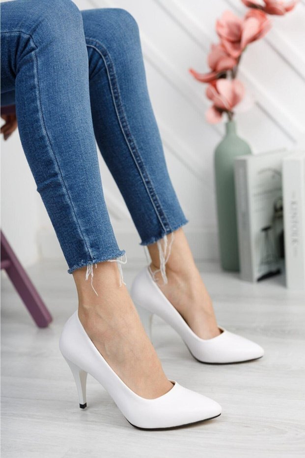 Merve Baş Women's Thin Heel White Stilletto