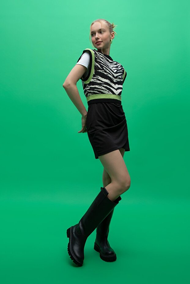 Crepe Mini Skirt Z0973az22au