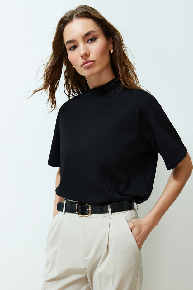 Siyah %100 Kalın Pamuklu Dik Yaka Truvakar Kol Örme T-Shirt TWOSS24TS00074 - 2