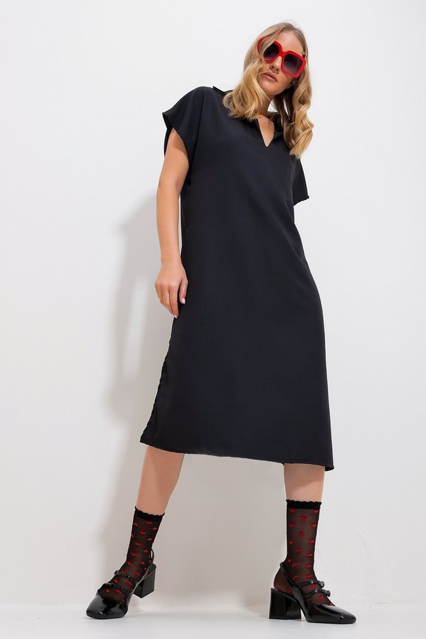 Women's Black Polo Neck Woven Dress with Slits on the Sides Alc-X11732