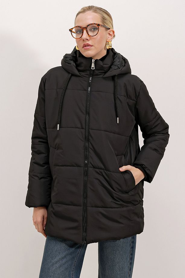 Kapüşonlu Oversize Şişme Mont - Siyah - 2
