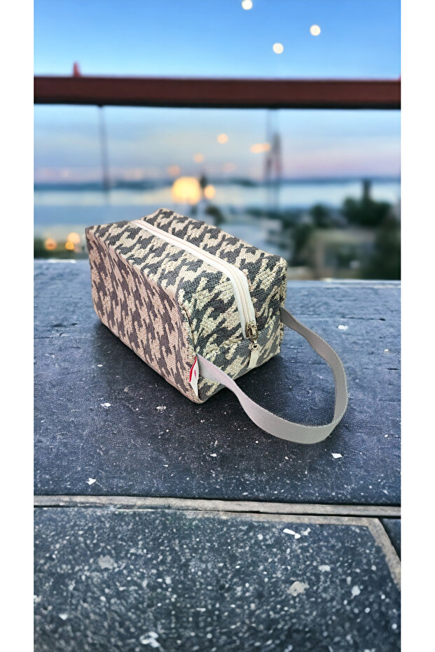 Patterned Multipurpose Baton Bag / Makeup - Travel Bag